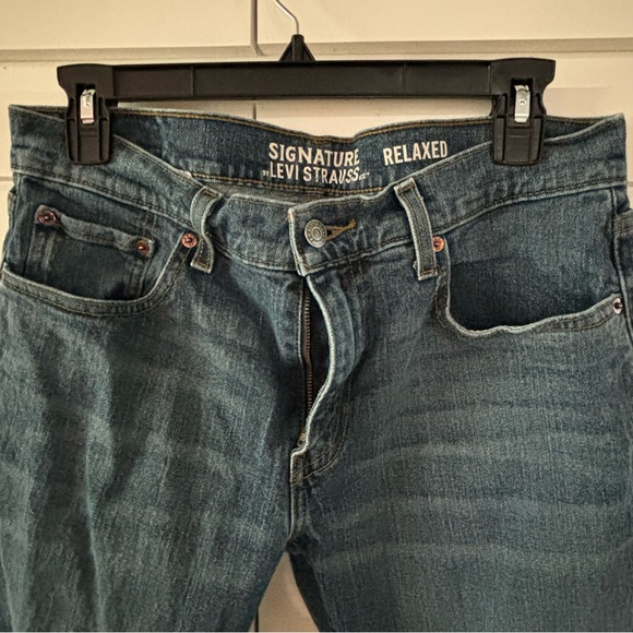 Levi’s Sugnature Relaxed Fit jeans.  Size 30x30 - Picture 6 of 6